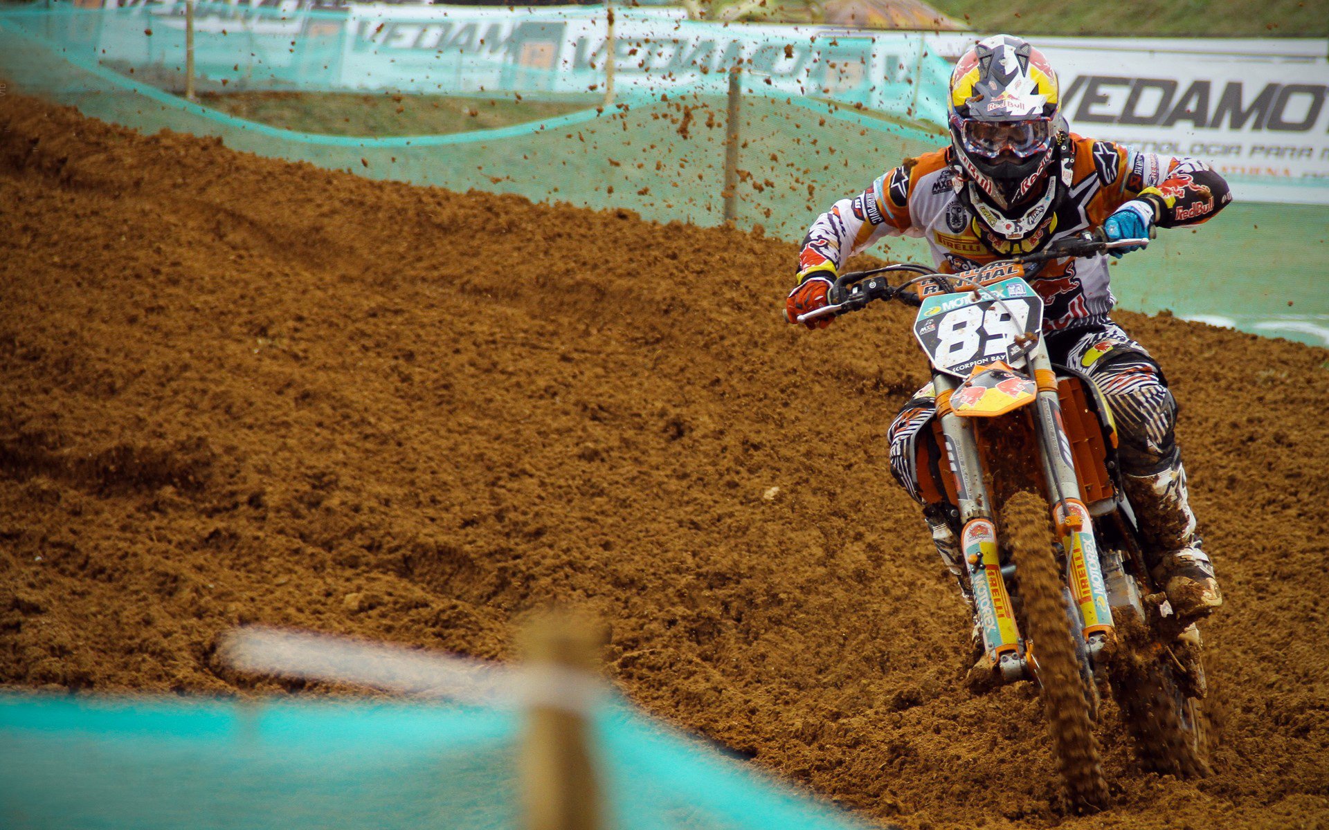 哈兰德在MAD比赛中爆冷，险胜引发热议！上演精彩一战