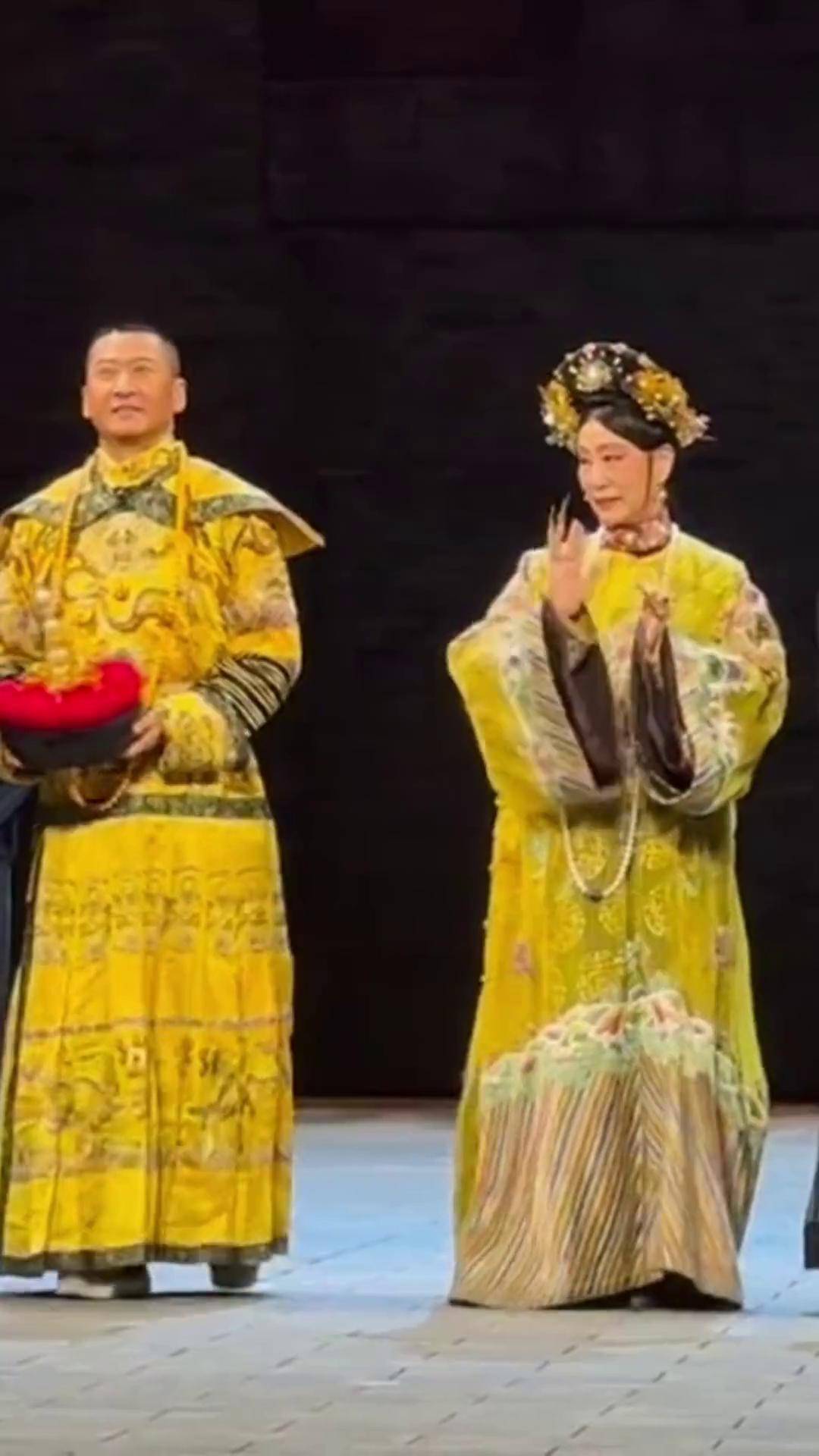 Doinb在切尔西比赛中表现优异,晋级下一阶段引发热议!观众掌声雷动 Doinb在切尔西比赛中表现优异,晋级下一阶段引发热议!观众掌声雷动